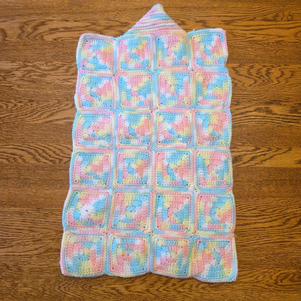 Handmade Crochet Granny Square Sleep Sack Pastel Zip‎ Front Baby Blanket Gift